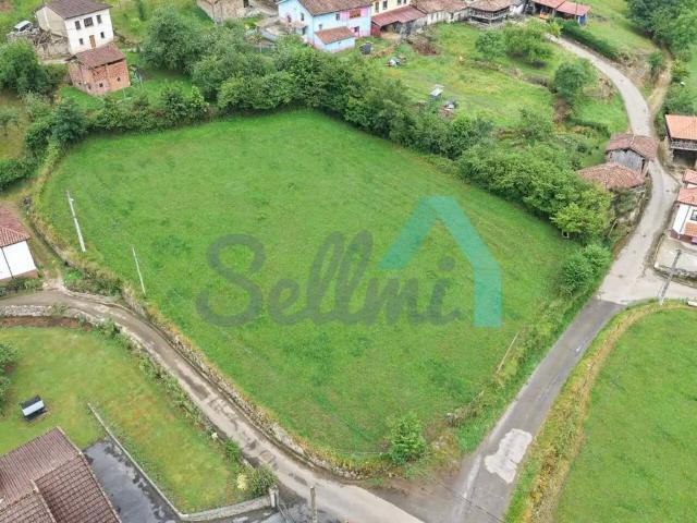 Terreno en venta en Grado, Asturias