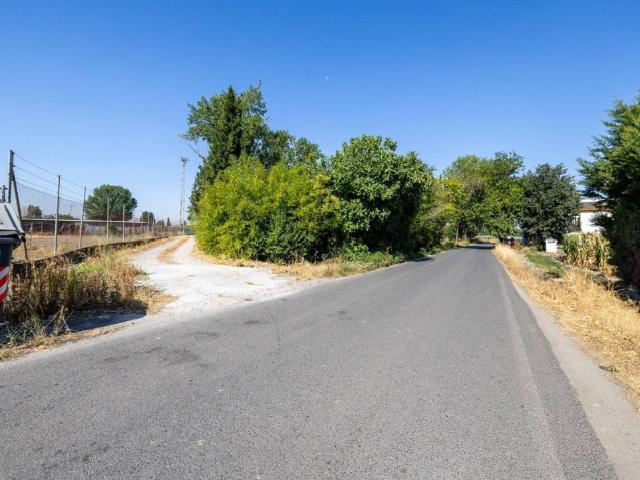 Terreno en venta en Granada
