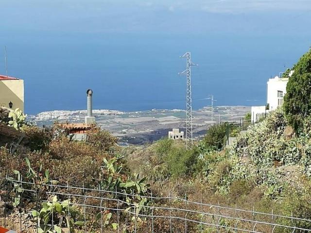 Terreno en venta en Guía de Isora, Canarias