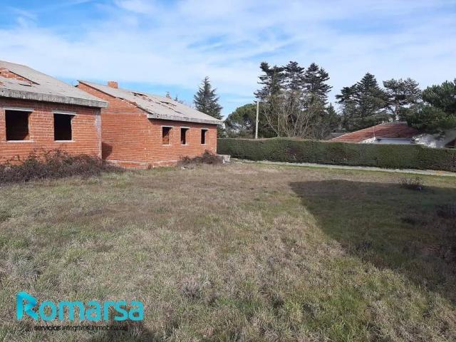 Terreno en venta en Herradón De Pinares, Castilla y León