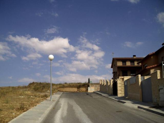 Terreno en venta en Hontanares De Eresma, Castilla y León