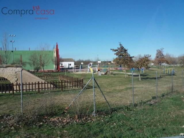 Terreno en venta en Hontanares De Eresma, Castilla y León