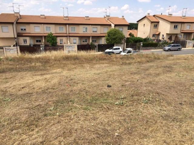 Terreno en venta en Hontanares De Eresma, Castilla y León