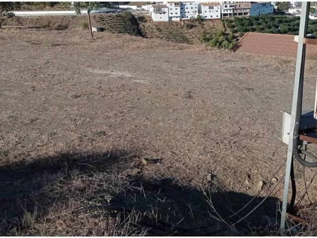 Terreno en venta en Iznate