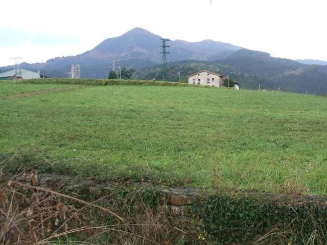 Terreno en venta en Valle De Carranza, Guipúzcoa