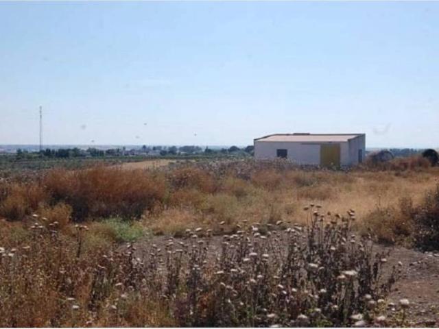 Terreno en venta en La Carlota, Andalucía