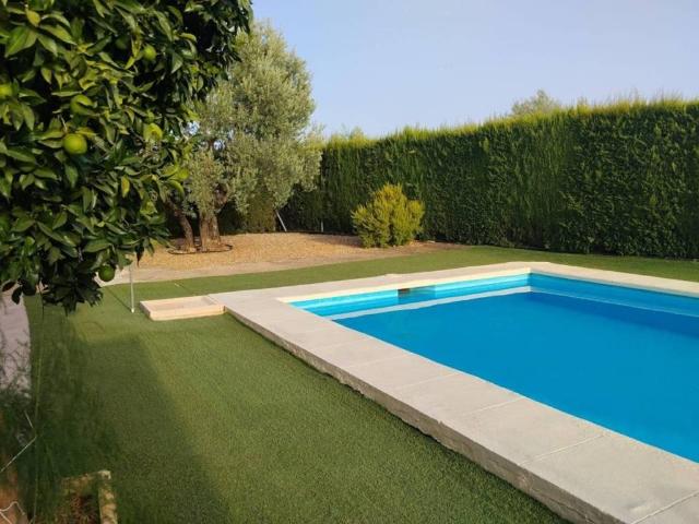 Terreno en venta en La Carlota, Andalucía