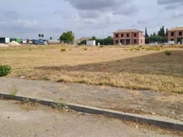 Terreno en venta en La Carlota, Andalucía