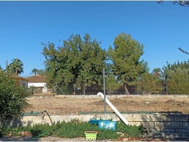 Terreno en venta en La Carlota, Andalucía
