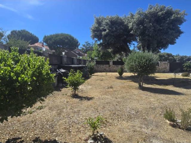 Terreno en venta en La Navata, Galapagar