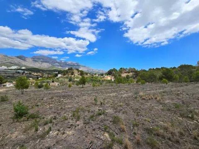 Terreno en venta en la Marina Baixa, Valencia