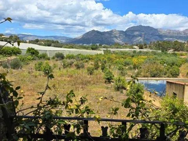 Terreno en venta en la Marina Baixa, Valencia