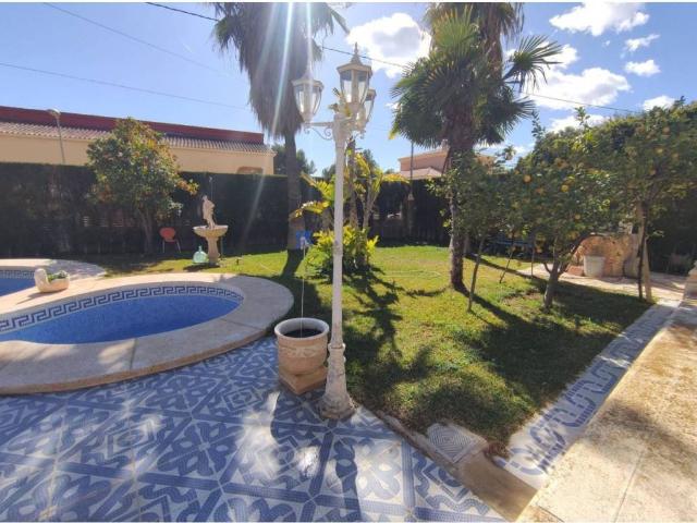 Terreno en venta en la Marina Baixa, Valencia