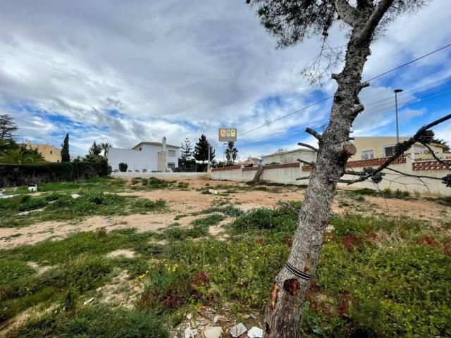 Terreno en venta en la Marina Baixa, Valencia