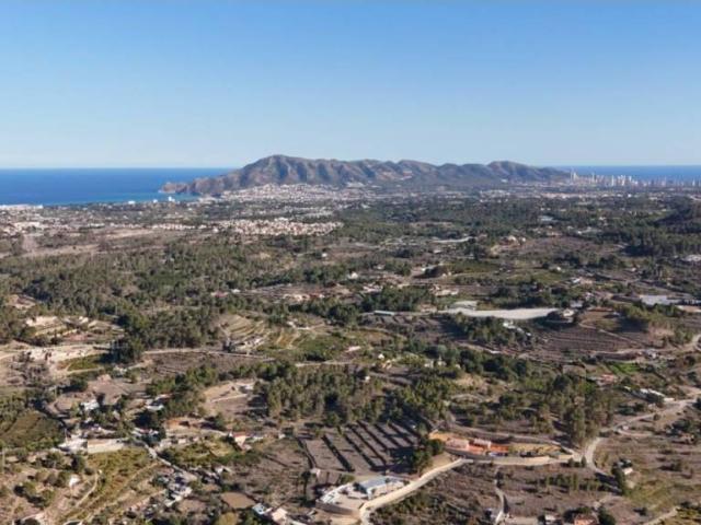 Terreno en venta en la Marina Baixa, Valencia
