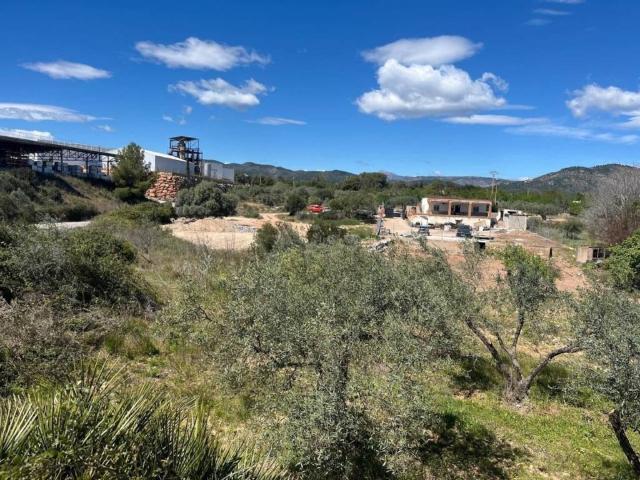 Terreno en venta en l'Alcalatén, Valencia