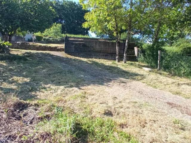 Terreno en venta en Lalín
