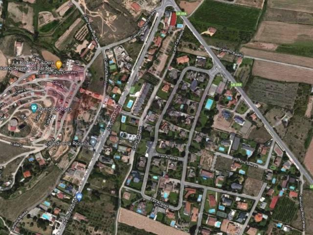 Terreno en venta en Villapatro, Lardero