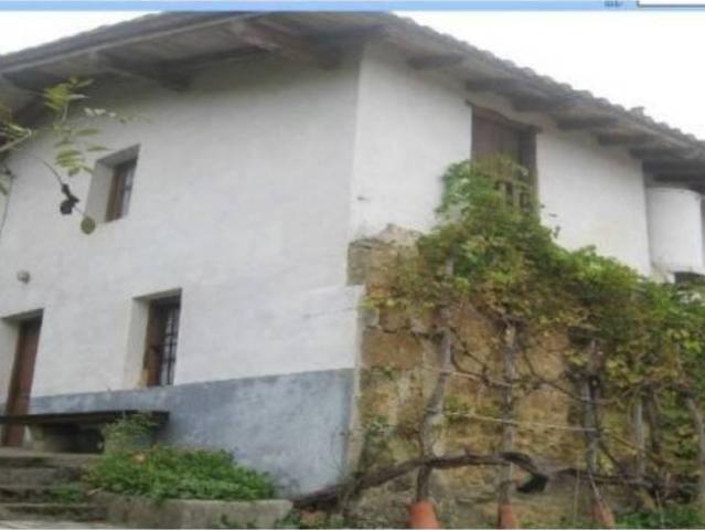 Terreno en venta en Larrabetzu, Guipúzcoa