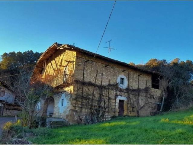 Terreno en venta en Larrabetzu, Guipúzcoa