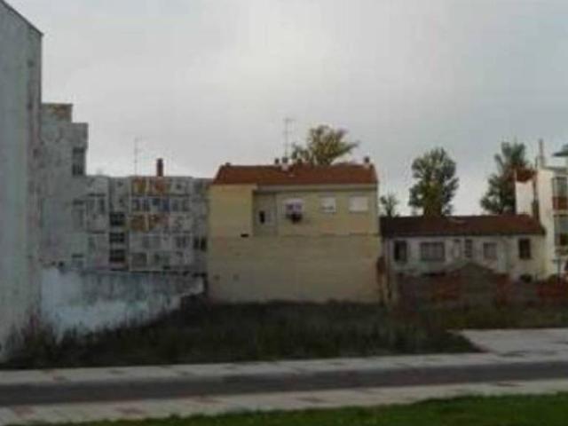Terreno en venta en Armunia, León