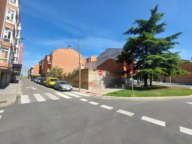 Terreno en venta en Ventas, León