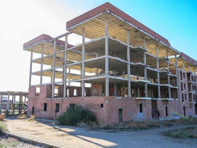 Terreno en venta en Linares, Andalucía