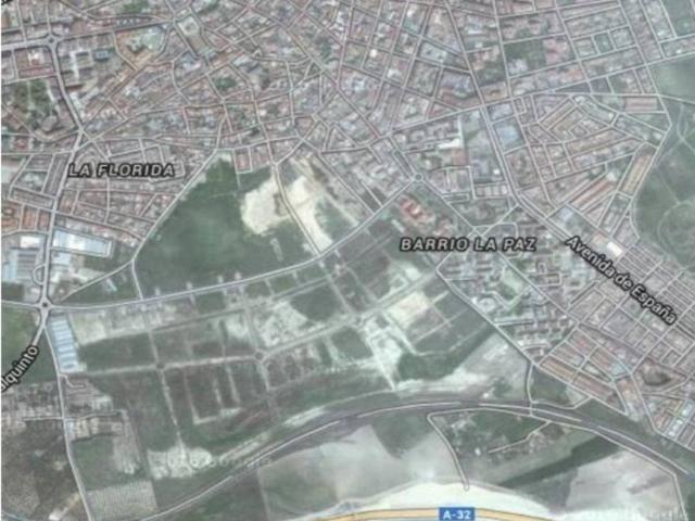 Terreno en venta en Linares, Andalucía