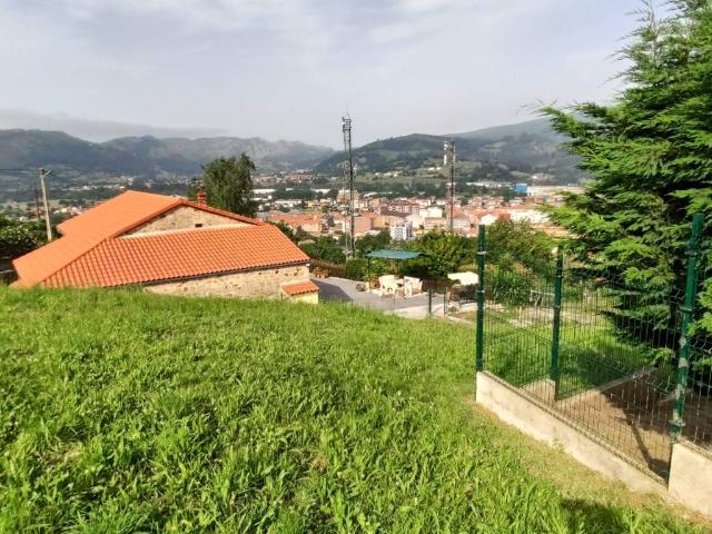 Terreno en venta en Los Corrales De Buelna, Cantabria