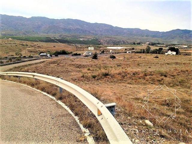 Terreno en venta en Los Gallardos, Andalucía