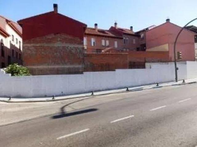 Terreno en venta en Los Santos De La Humosa, Madrid
