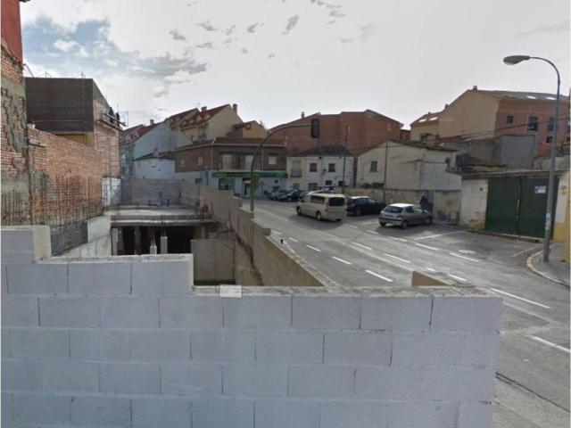 Terreno en venta en Los Santos De La Humosa, Madrid