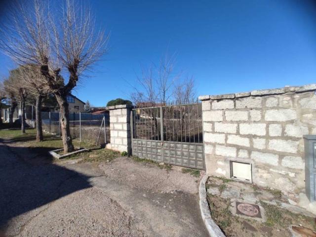 Terreno en venta en Lozoyuela-navas-sieteiglesias