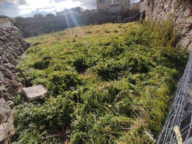 Terreno en venta en Lozoyuela-navas-sieteiglesias