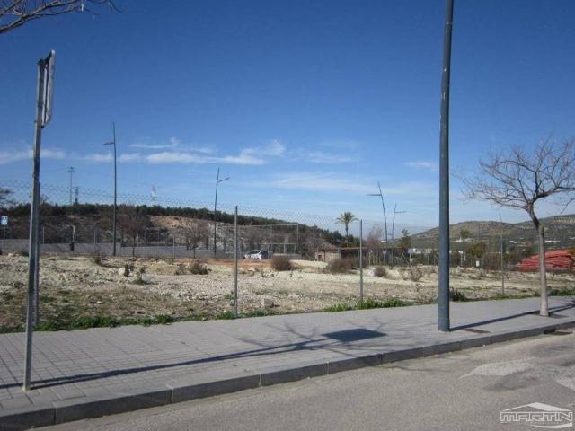 Terreno en venta en Lucena, Andalucía