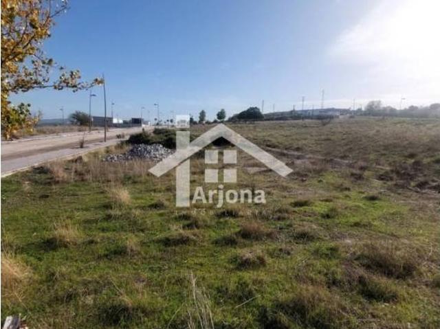 Terreno en venta en Lucena, Andalucía