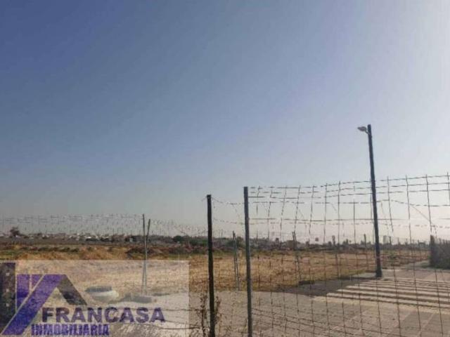 Terreno en venta en Mairena Del Aljarafe, Andalucía