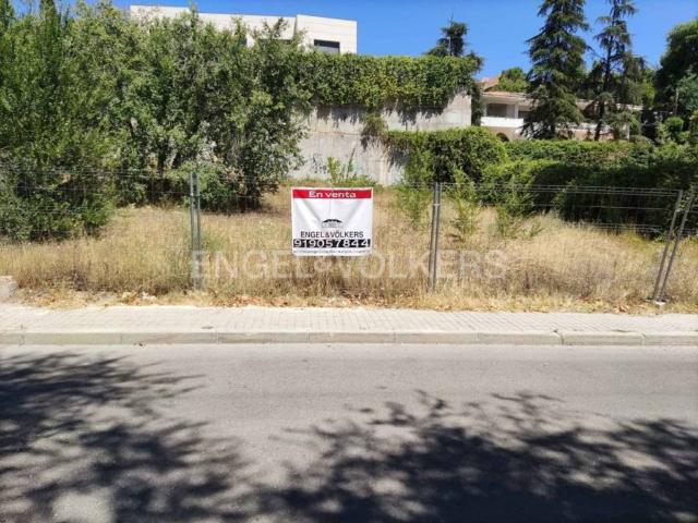 Terreno en venta en Majadahonda