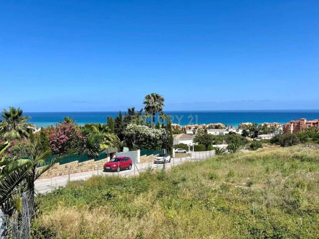 Terreno en venta en Castillo de la Duquesa, Costa del Sol Occidental