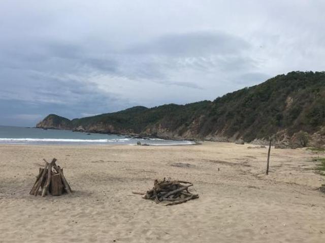 TERRENO EN VENTA EN MANZANILLO EN PLAYA PRIVADA MAJAHUAS