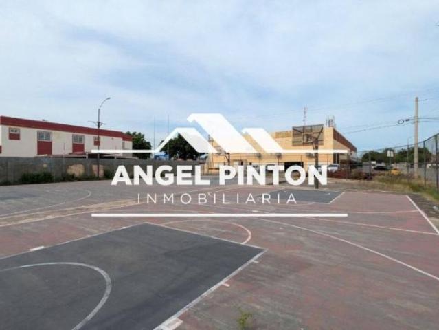 Terreno en venta en Cacique Mara, Maracaibo