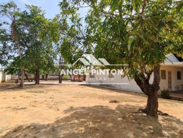 Terreno en venta en Cacique Mara, Maracaibo