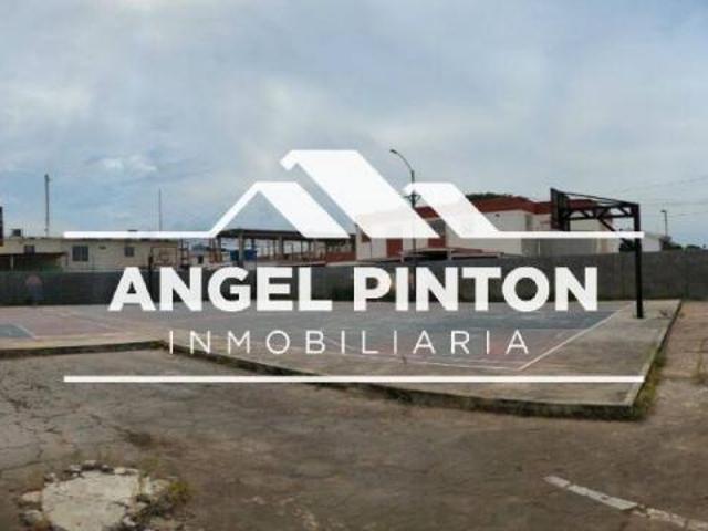 Terreno en venta en Cacique Mara, Maracaibo