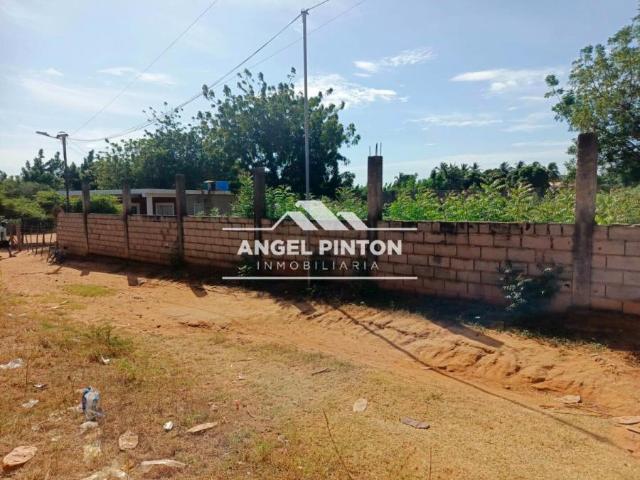 Terreno en venta en Cacique Mara, Maracaibo