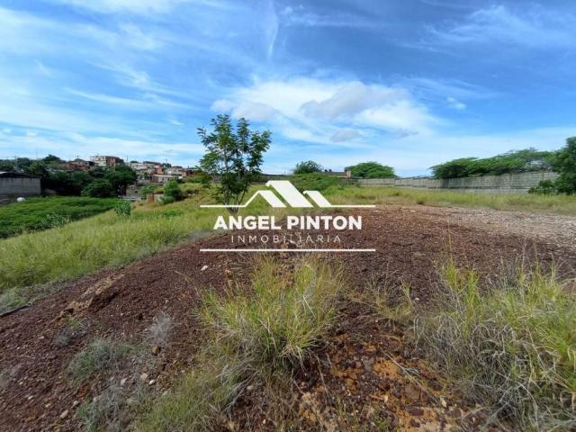 Terreno en venta en Cacique Mara, Maracaibo