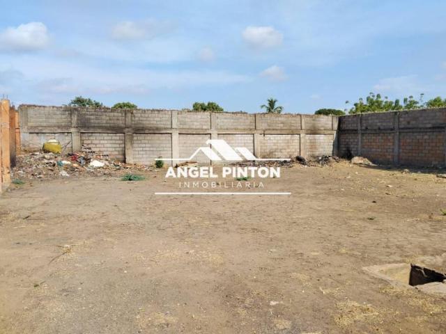 Terreno en venta en Cacique Mara, Maracaibo