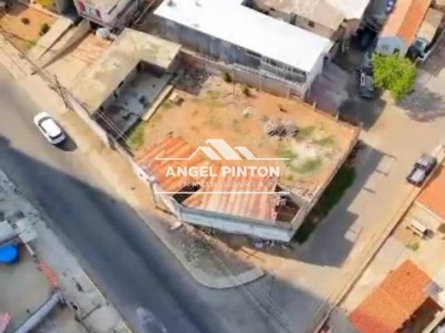 Terreno en venta en Cacique Mara, Maracaibo