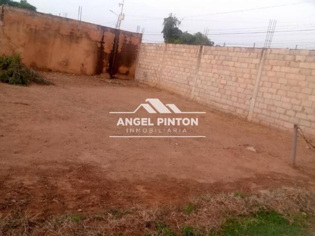 Terreno en venta en Cacique Mara, Maracaibo
