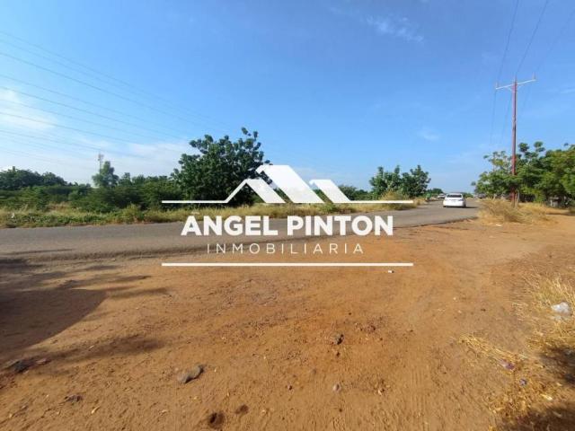 Terreno en venta en Cacique Mara, Maracaibo