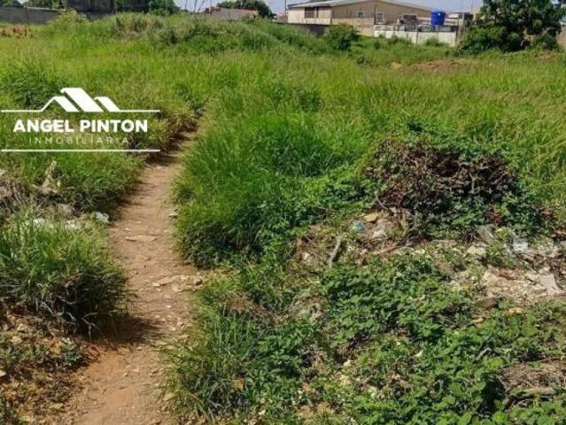 Terreno en venta en Cacique Mara, Maracaibo